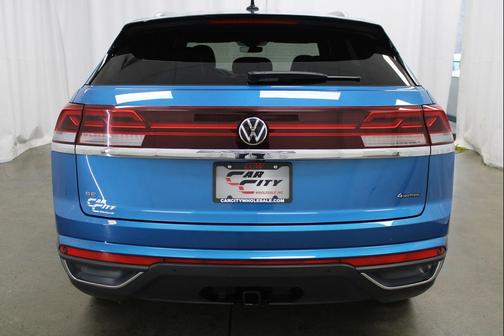 2024 Volkswagen Atlas Cross Sport 2.0T SE w/Technology 4MOTION