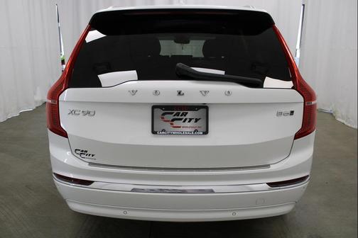 2023 Volvo XC90 B6 Ultimate 7-Seater