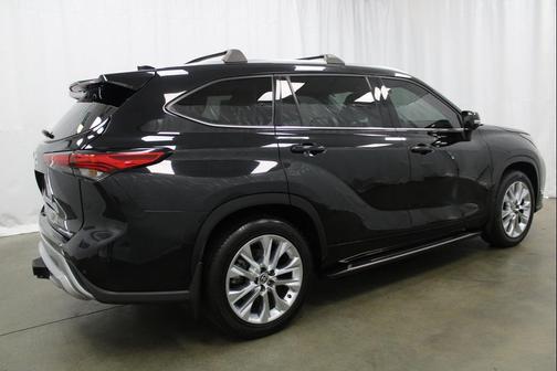 2022 Toyota Highlander Limited