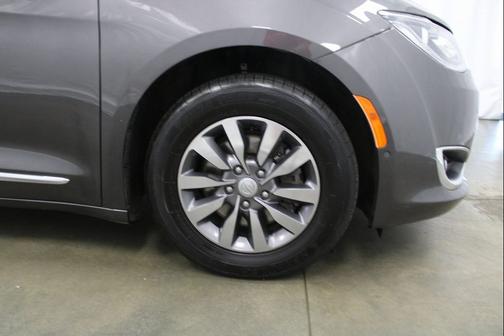 2019 Chrysler Pacifica Touring-L Plus