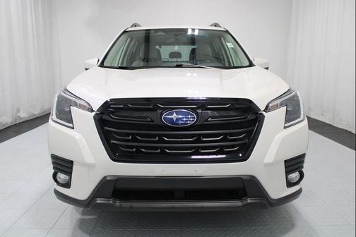 Crystal White Pearl 2023 Subaru Forester Premium