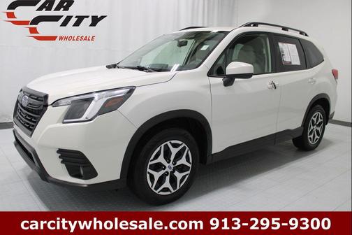 Crystal White Pearl 2023 Subaru Forester Premium