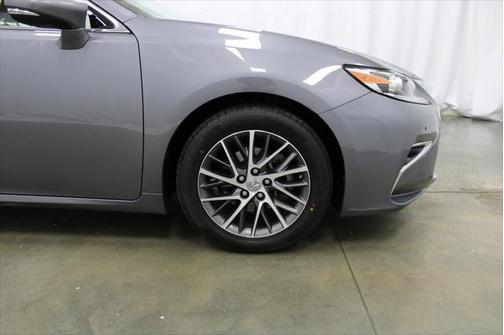2016 Lexus ES 350 Base
