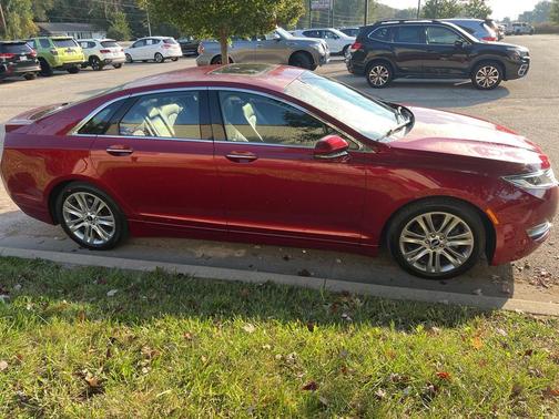 2014 Lincoln MKZ Hybrid Base