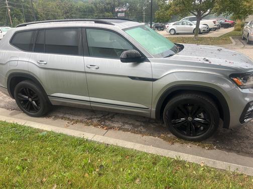 2023 Volkswagen Atlas 3.6L SEL
