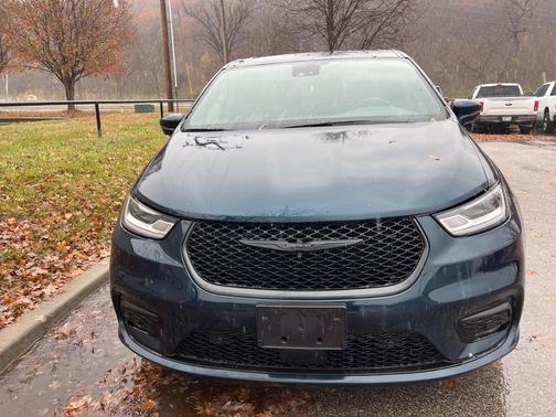 2022 Chrysler Pacifica Hybrid Limited