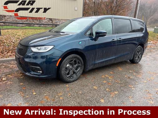 2022 Chrysler Pacifica Hybrid Limited