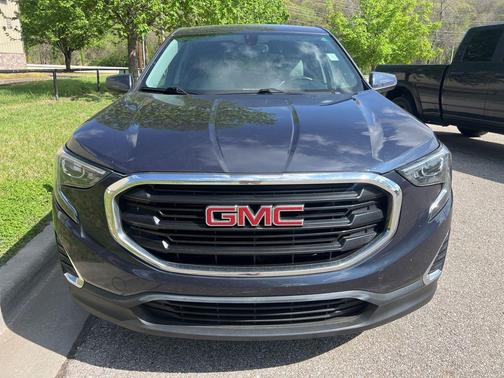 Blue Steel Metallic 2018 GMC Terrain SLE