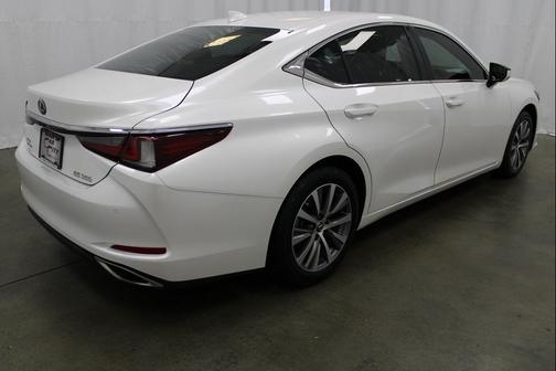 2019 Lexus ES 350 Base