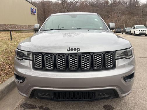 2021 Jeep Grand Cherokee Laredo