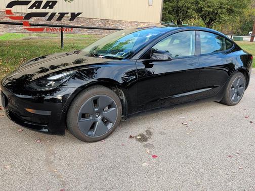2022 Tesla Model 3 Standard Range