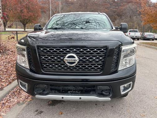 2019 Nissan Titan PRO-4X