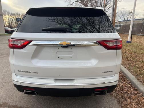 2021 Chevrolet Traverse Premier