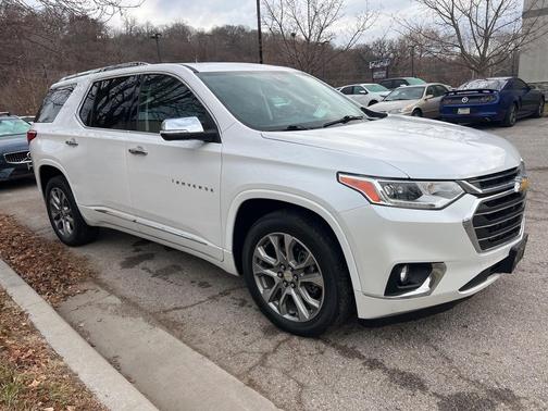 2021 Chevrolet Traverse Premier