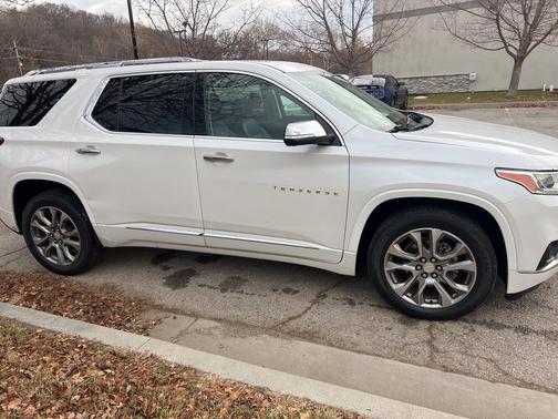 2021 Chevrolet Traverse Premier