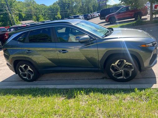Amazon Gray 2022 Hyundai TUCSON SEL