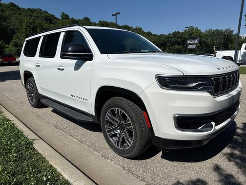 Bright White Clearcoat 2023 Jeep Wagoneer L Series II 4x4
