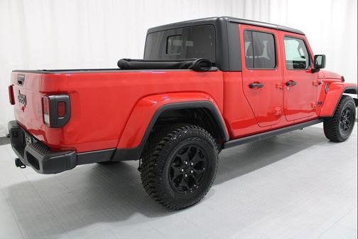 Firecracker Red Clearcoat 2021 Jeep Gladiator Sport