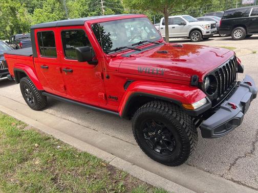 Firecracker Red Clearcoat 2021 Jeep Gladiator Sport