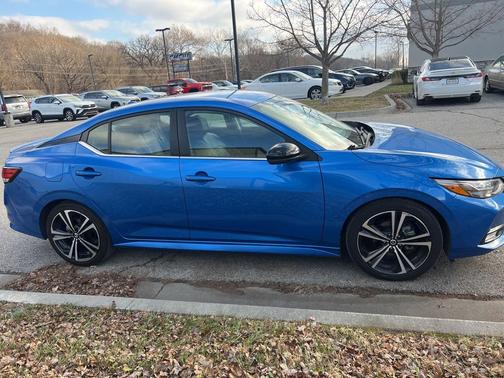 2022 Nissan Sentra SR