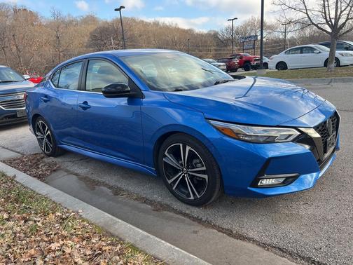 2022 Nissan Sentra SR