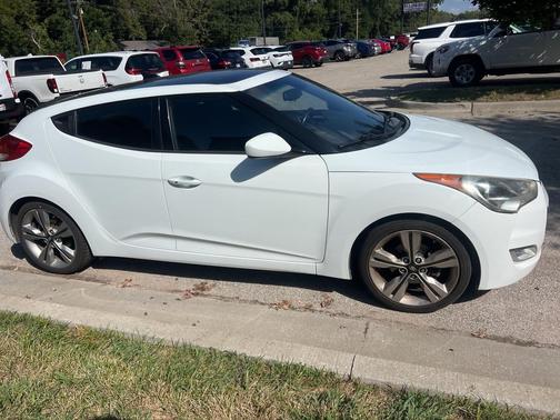 2016 Hyundai Veloster Base