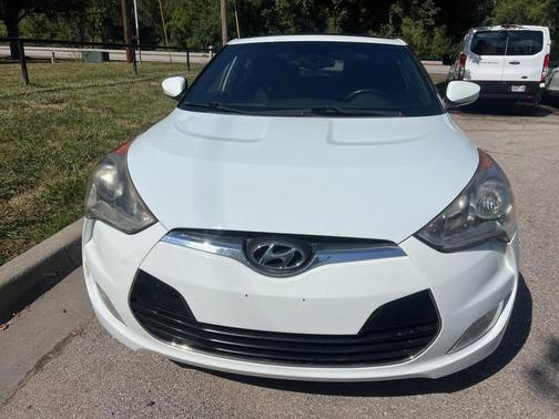 2016 Hyundai Veloster Base