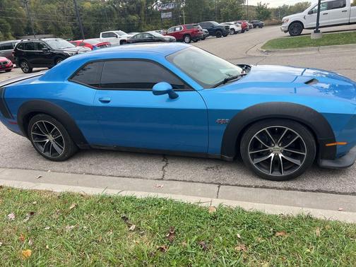 2016 Dodge Challenger R/T Scat Pack