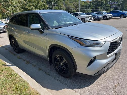 2020 Toyota Highlander LE