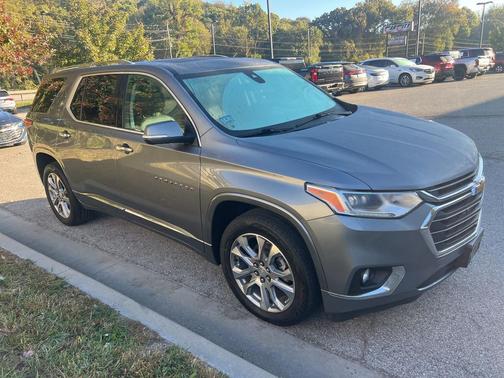 2021 Chevrolet Traverse Premier