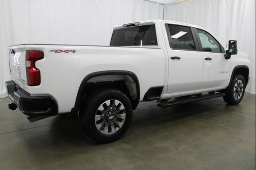 2022 Chevrolet Silverado 2500 Custom