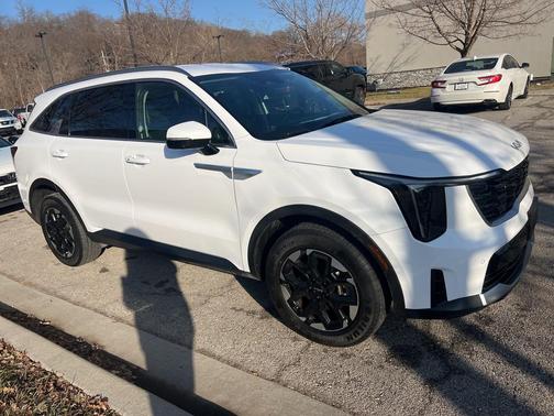 2024 Kia Sorento S