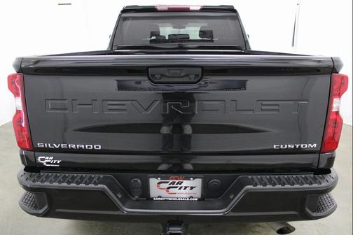 2022 Chevrolet Silverado 2500 Custom