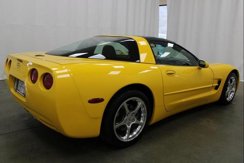 2002 Chevrolet Corvette Base