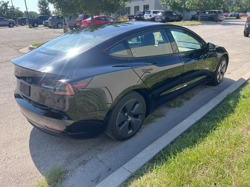 2022 Tesla Model 3 Standard Range