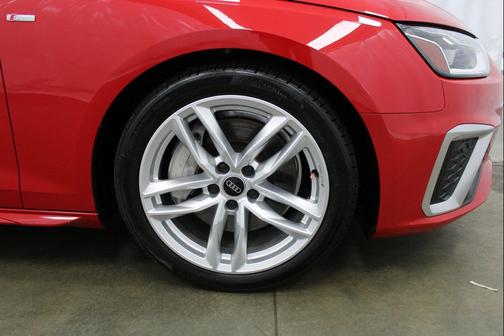 2022 Audi A4 45 S line Premium Plus