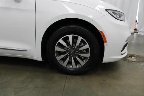 2022 Chrysler Pacifica Hybrid Limited