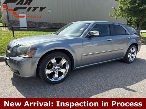Silver Steel Metallic 2007 Dodge Magnum Base
