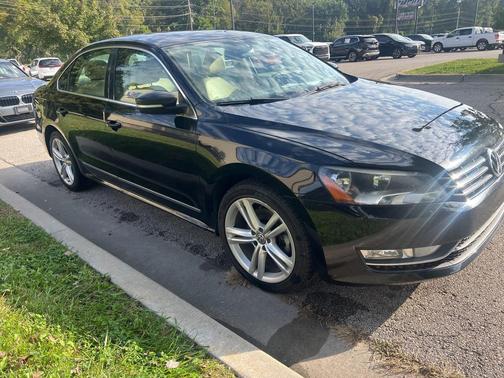 2014 Volkswagen Passat 2.0L TDI DSG SE w/Sunroof