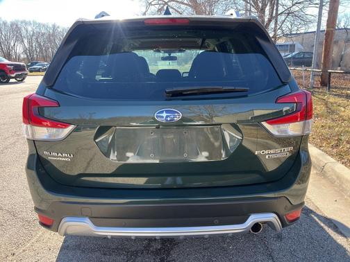 2023 Subaru Forester Touring