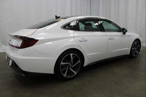 2023 Hyundai SONATA SEL Plus