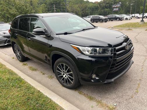 2018 Toyota Highlander SE