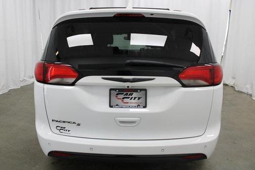 2020 Chrysler Pacifica Touring-L Plus