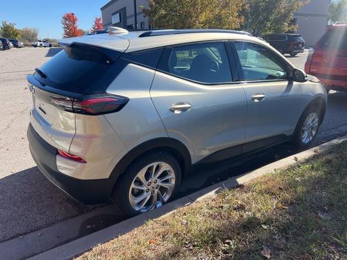 2023 Chevrolet Bolt EUV FWD LT