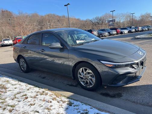 2024 Hyundai ELANTRA HEV Blue