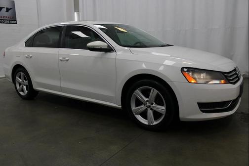 2012 Volkswagen Passat 2.5 SE