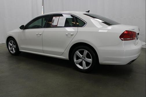 2012 Volkswagen Passat 2.5 SE
