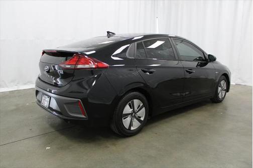 2020 Hyundai IONIQ Hybrid Blue