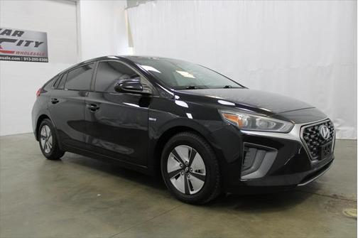 2020 Hyundai IONIQ Hybrid Blue