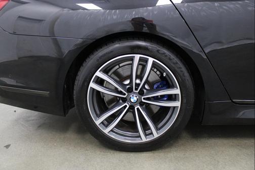 2021 BMW 745e xDrive